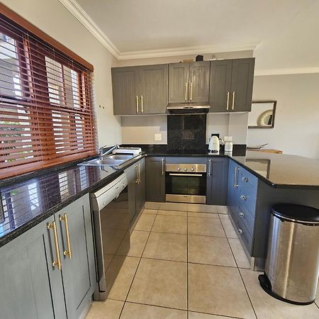 Six Whale Rock Gardens With Back Up Power For Load Shedding Apartment Plettenberg Bay Exterior foto