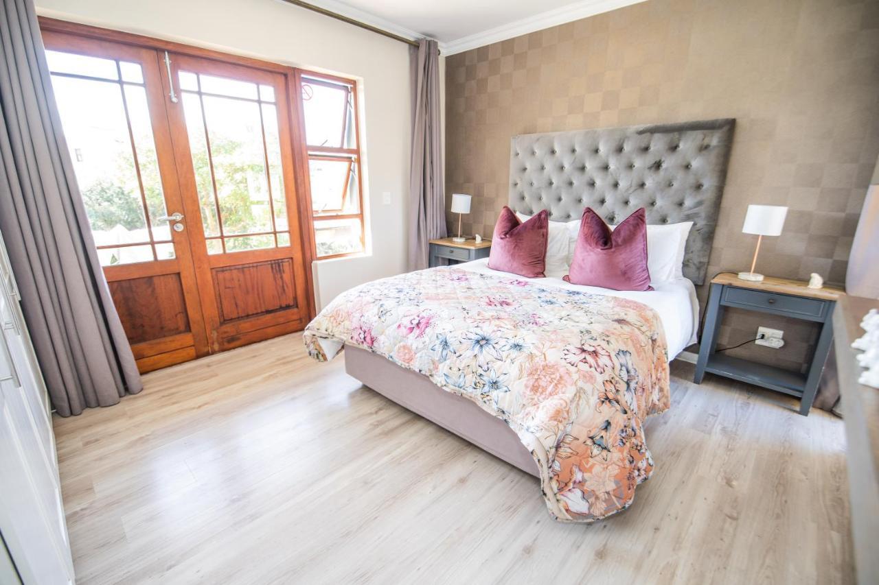 Six Whale Rock Gardens With Back Up Power For Load Shedding Apartment Plettenberg Bay Exterior foto