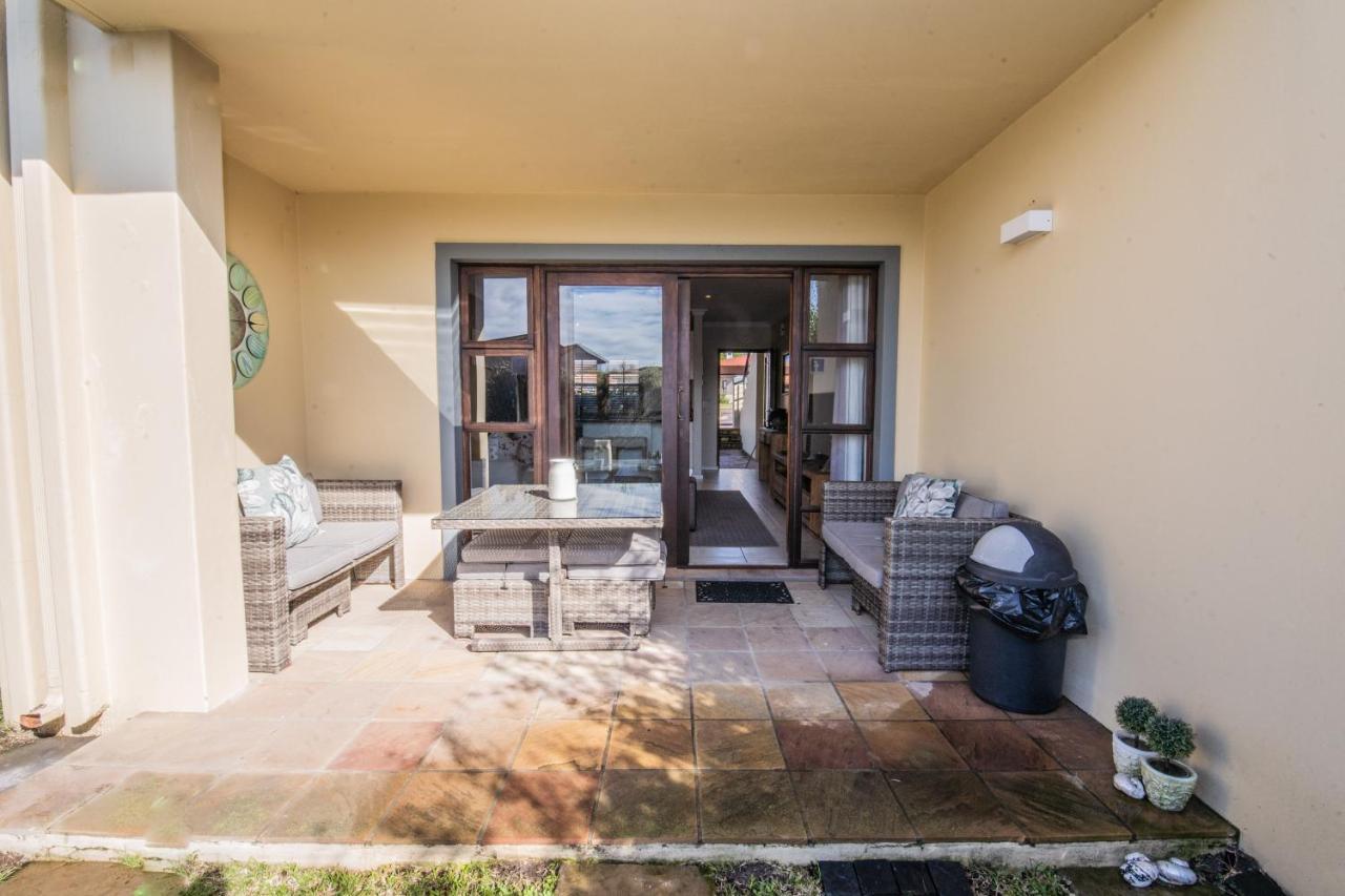Six Whale Rock Gardens With Back Up Power For Load Shedding Apartment Plettenberg Bay Exterior foto