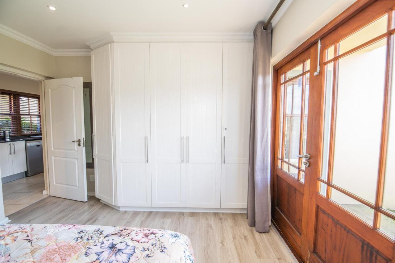 Six Whale Rock Gardens With Back Up Power For Load Shedding Apartment Plettenberg Bay Exterior foto