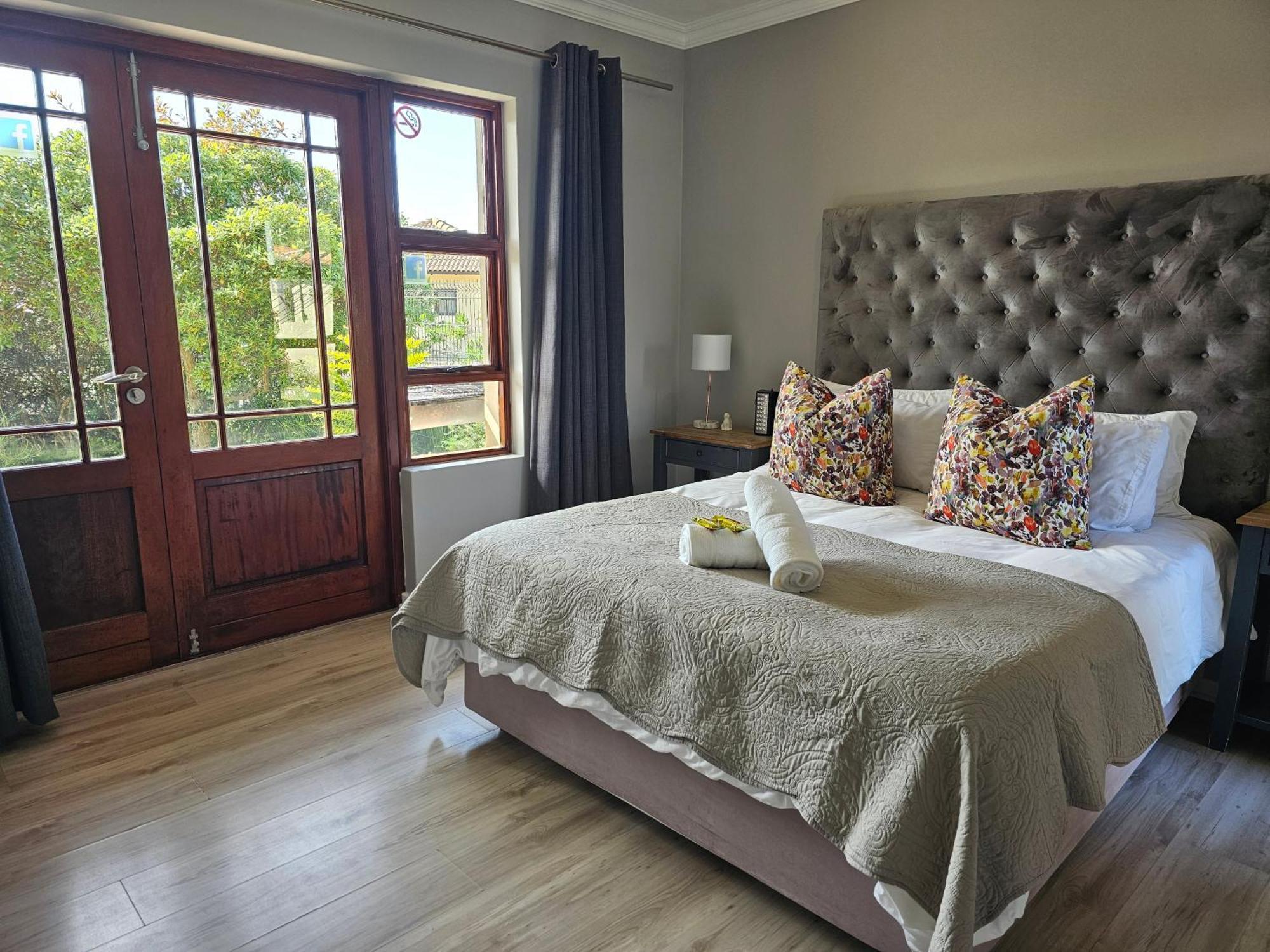 Six Whale Rock Gardens With Back Up Power For Load Shedding Apartment Plettenberg Bay Exterior foto